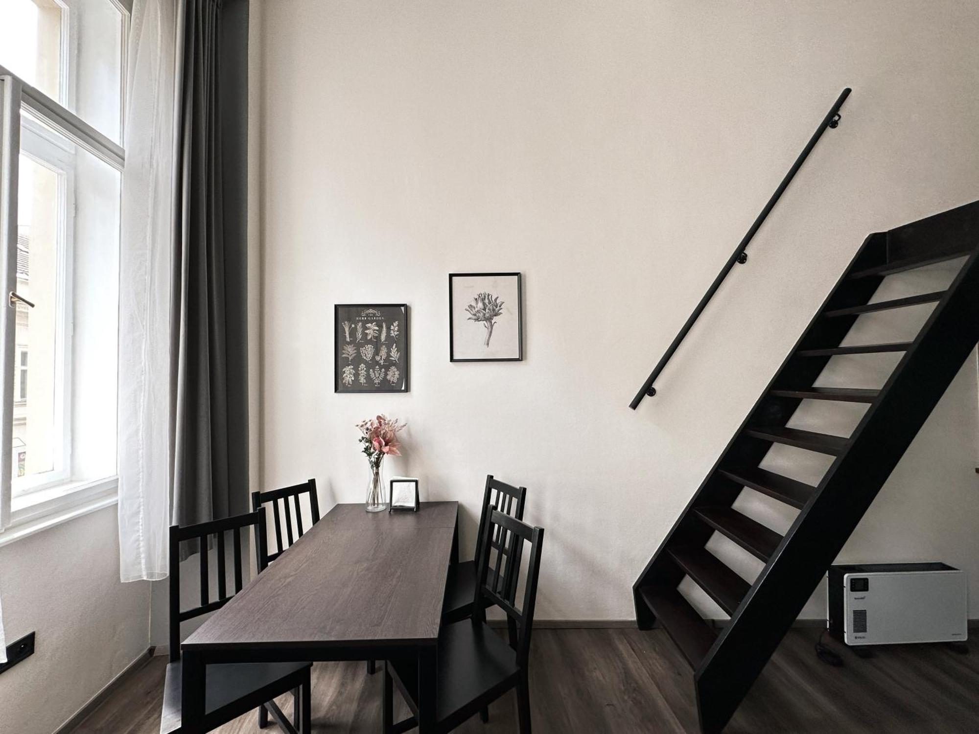 Contemporary Jindrisska Apartament *
